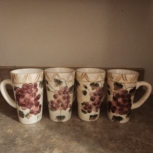 Oneida Veneto Grapes set of 4 mugs